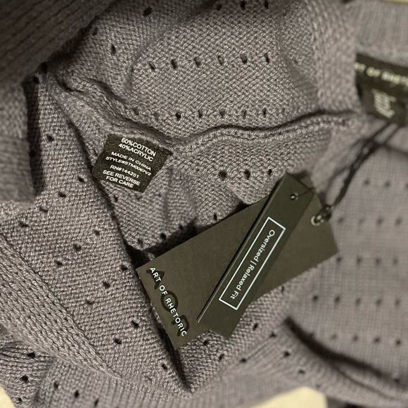 H&M Men's Textured Gray Crewneck Sweater - Picture 4 of 4